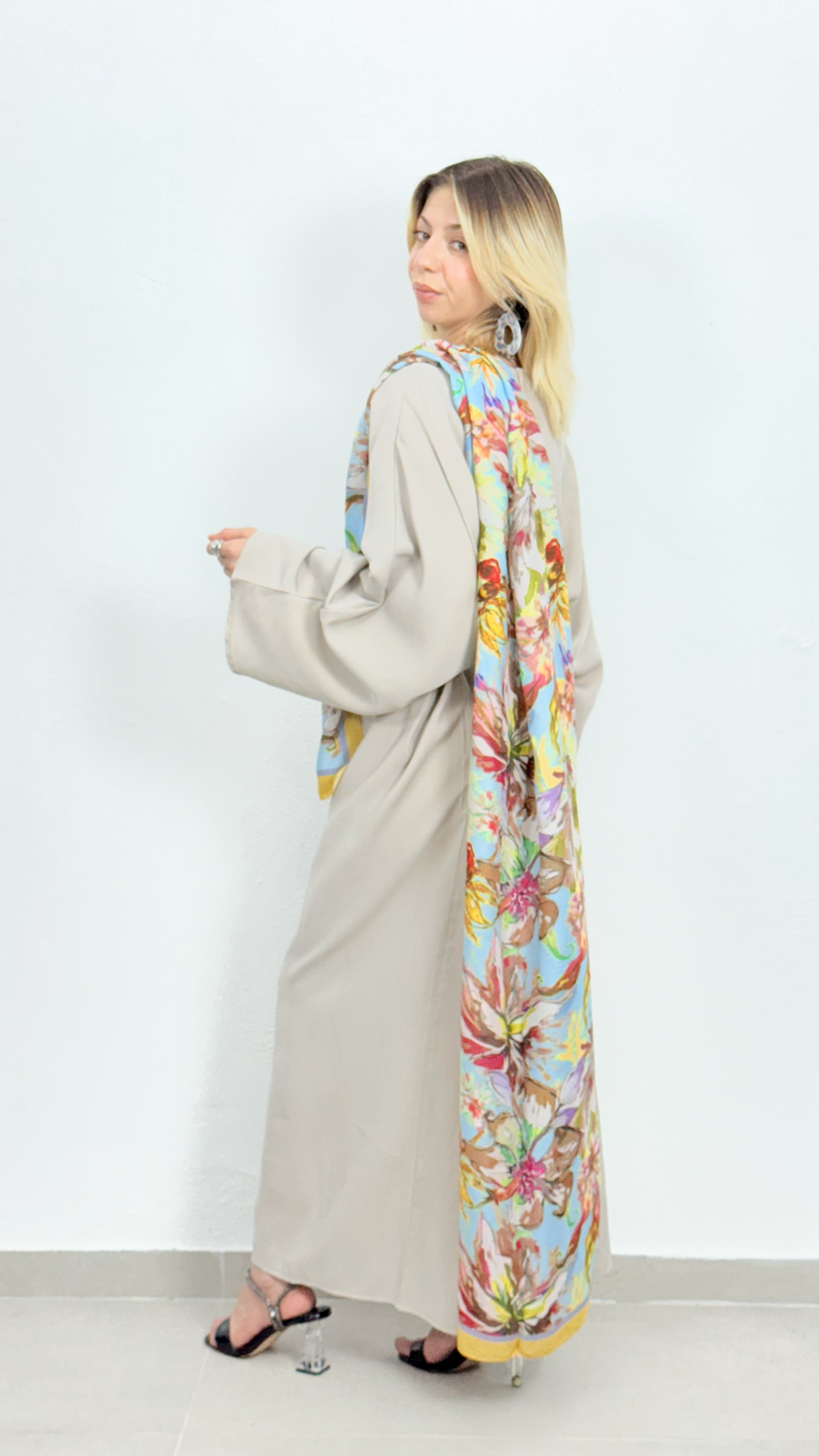 Kelebek Model Elbise