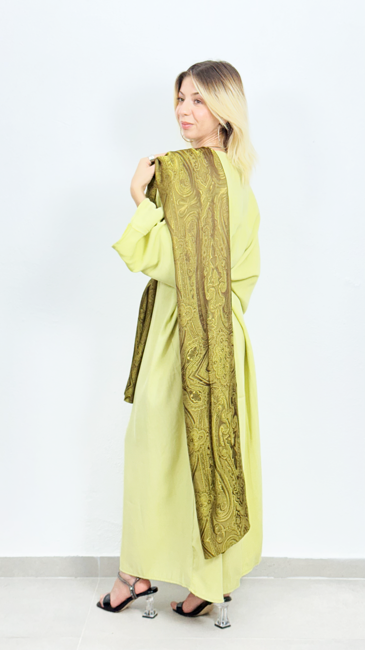 Kelebek Model Elbise