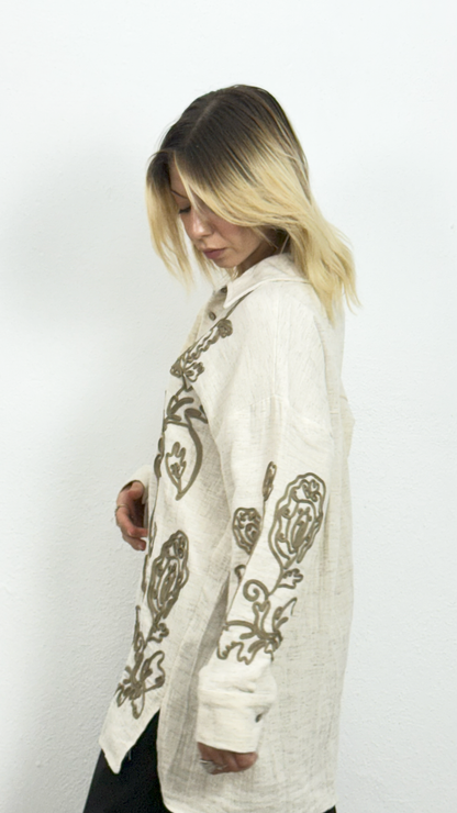 Nakış Desenli Gömlek