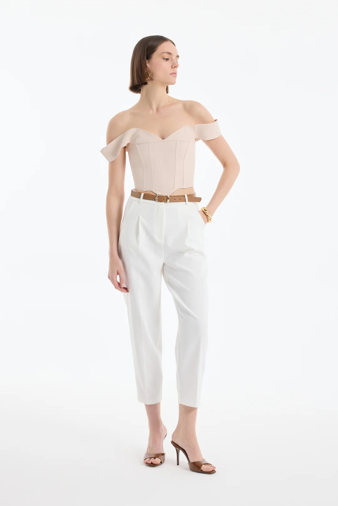 Kemer Aksesuarlı Pensli Pantolon