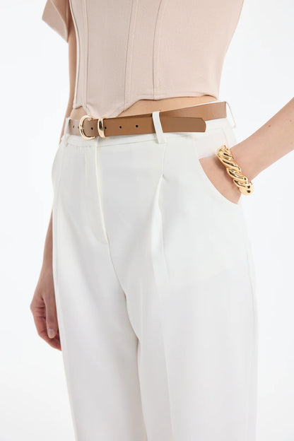 Kemer Aksesuarlı Pensli Pantolon