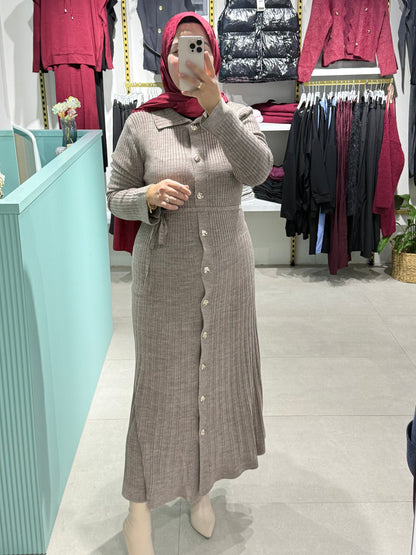 Düğmeli Triko Elbise