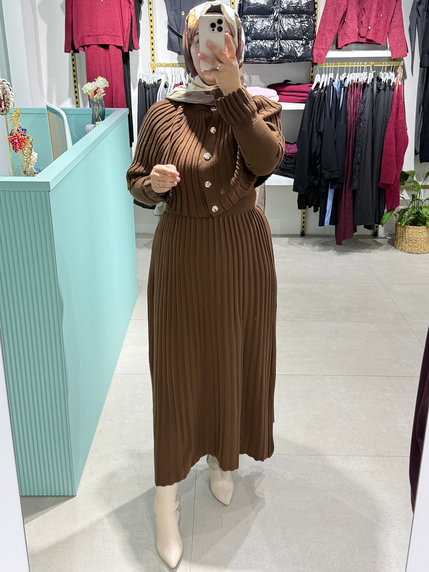 Pelerin Detaylı Triko Elbise