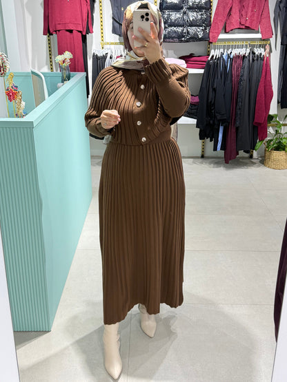 Pelerin Detaylı Triko Elbise