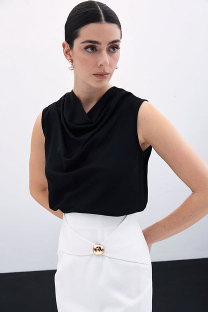 Degaje Yaka Kolsuz Bluz - Siyah